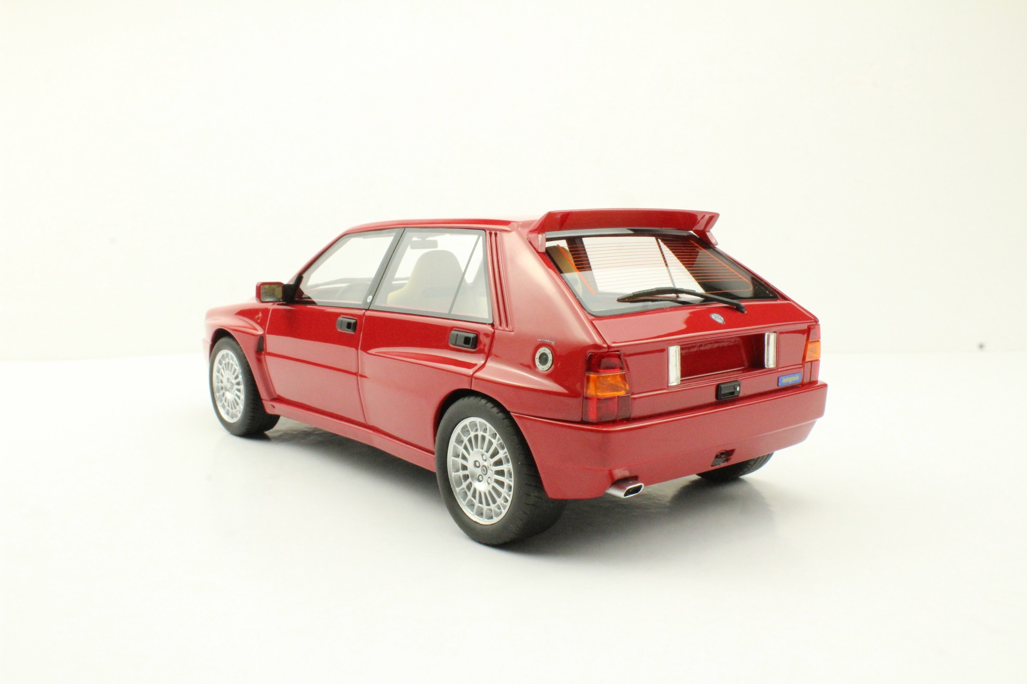 Sammler-Modell :: Lancia Delta Integrale Evo II rot 1993 1/18
