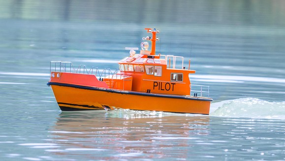 Schiffe / Boote / Waffen :: RC Motorschiffe, Motorboote :: Aeronaut 3046 Pilot  Lotsenboot Bausatz